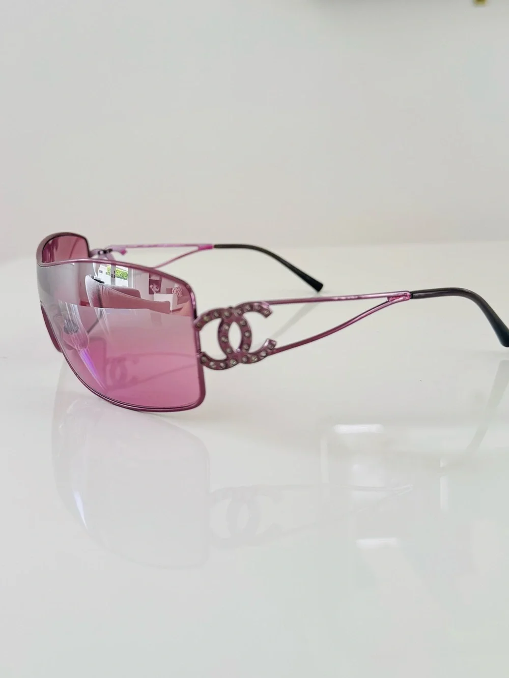 RARE 💫 VINTAGE Chanel Authentic purple CC crystal rimless sunglasses